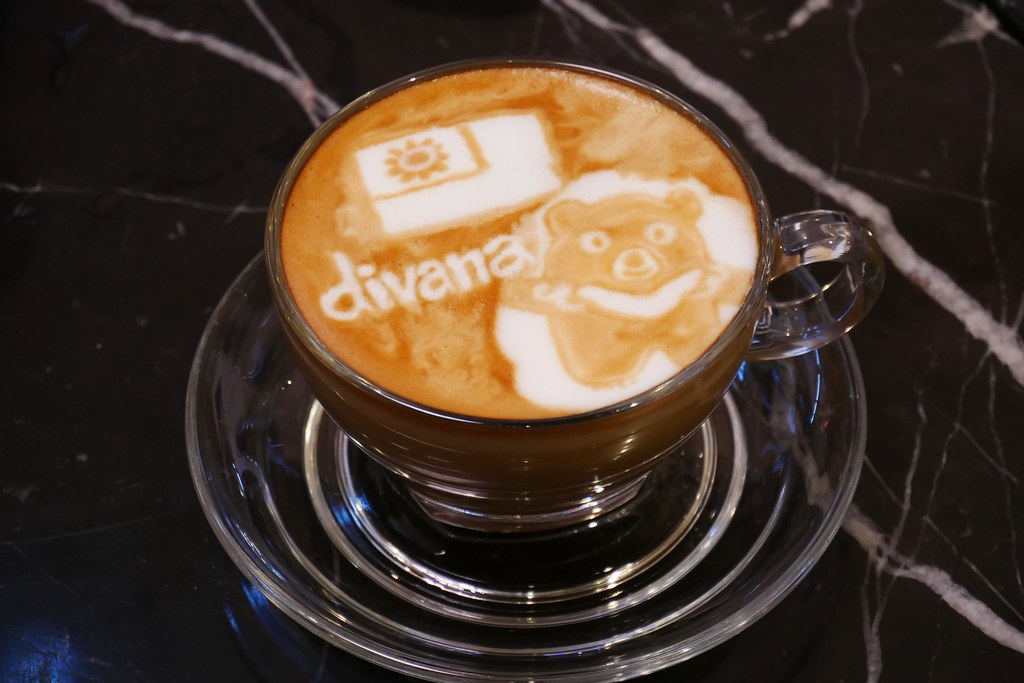 泰國曼谷｜Divana Signature Cafe．餘煙裊裊森林系貴婦下午茶，曼谷Central World百貨一樓 @飛天璇的口袋