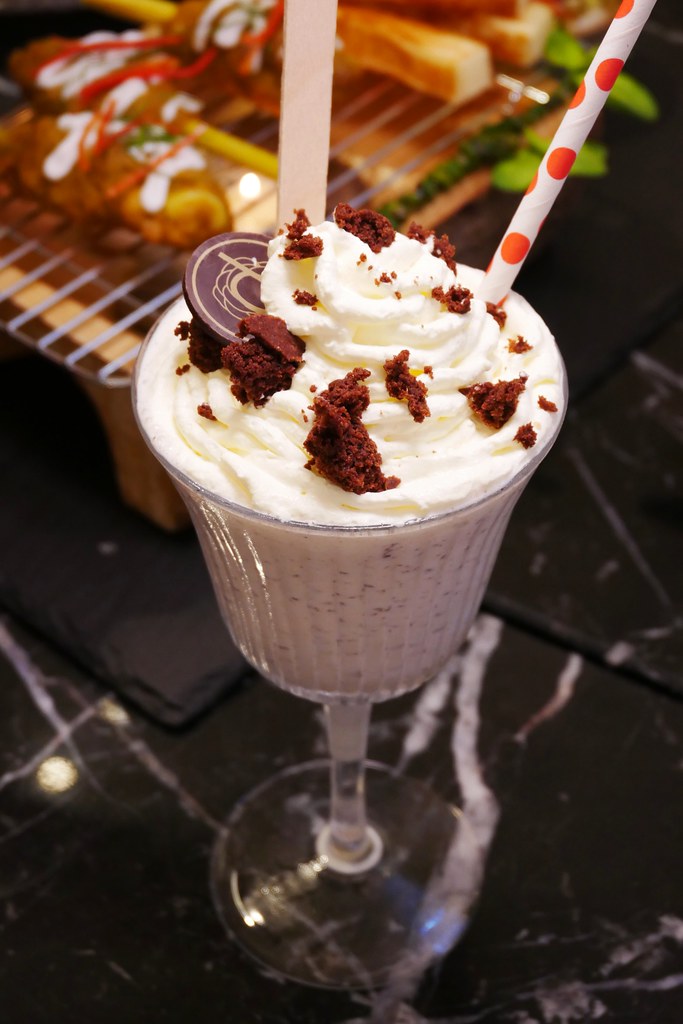 泰國曼谷｜Divana Signature Cafe．餘煙裊裊森林系貴婦下午茶，曼谷Central World百貨一樓 @飛天璇的口袋