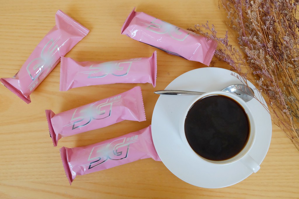 超夯美食推薦！乖乖5G米風暴 X 一米特巧克力酥片~臺灣米另類新吃法，吃零食也可以無負擔 @飛天璇的口袋