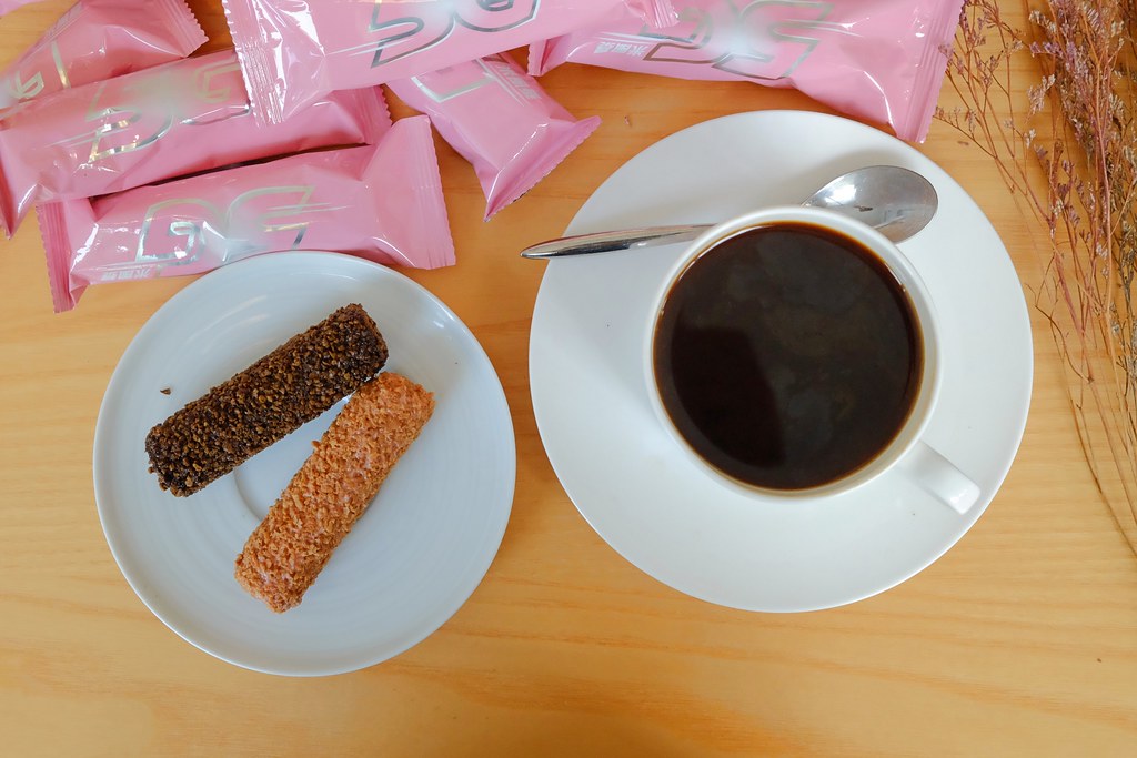 超夯美食推薦！乖乖5G米風暴 X 一米特巧克力酥片~臺灣米另類新吃法，吃零食也可以無負擔 @飛天璇的口袋