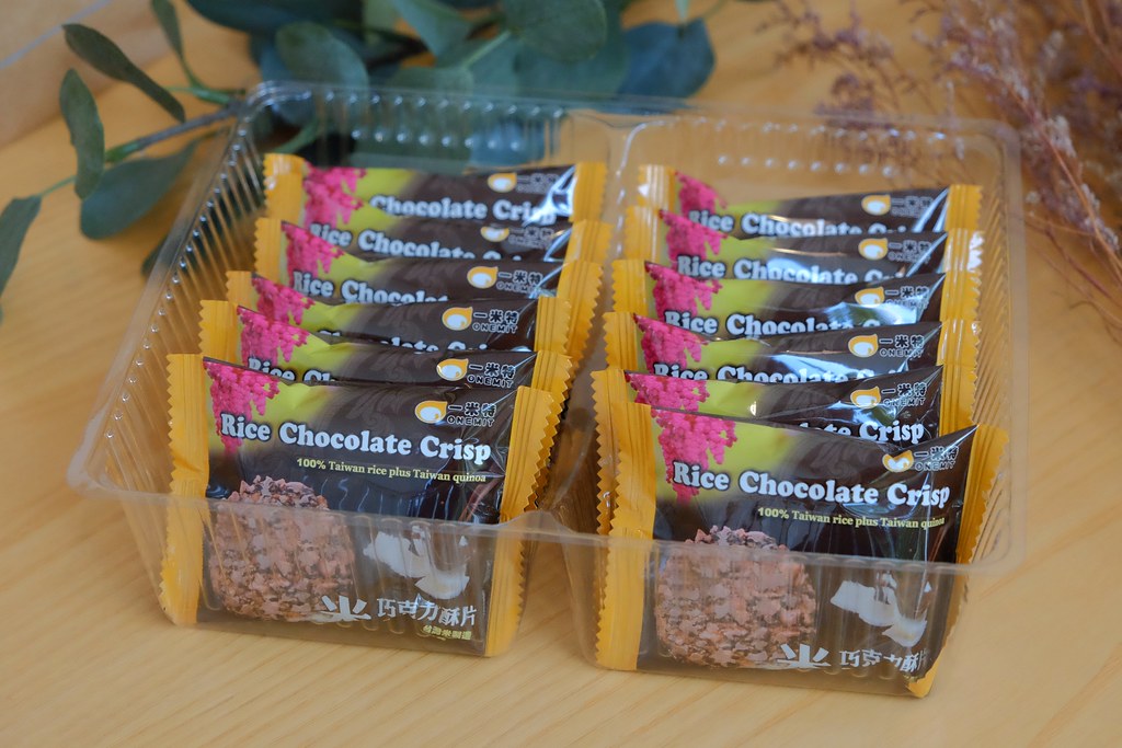 超夯美食推薦！乖乖5G米風暴 X 一米特巧克力酥片~臺灣米另類新吃法，吃零食也可以無負擔 @飛天璇的口袋