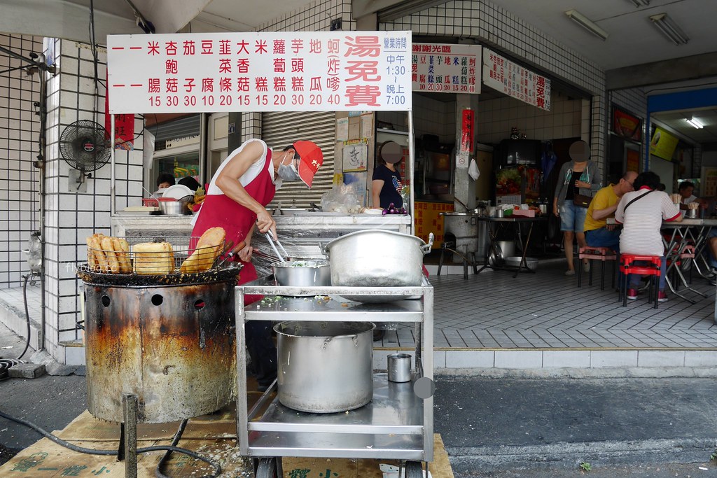 台中北屯｜丫忠炸粿．進化北路北屯國小旁炸粿，就在北屯市場對面 @飛天璇的口袋
