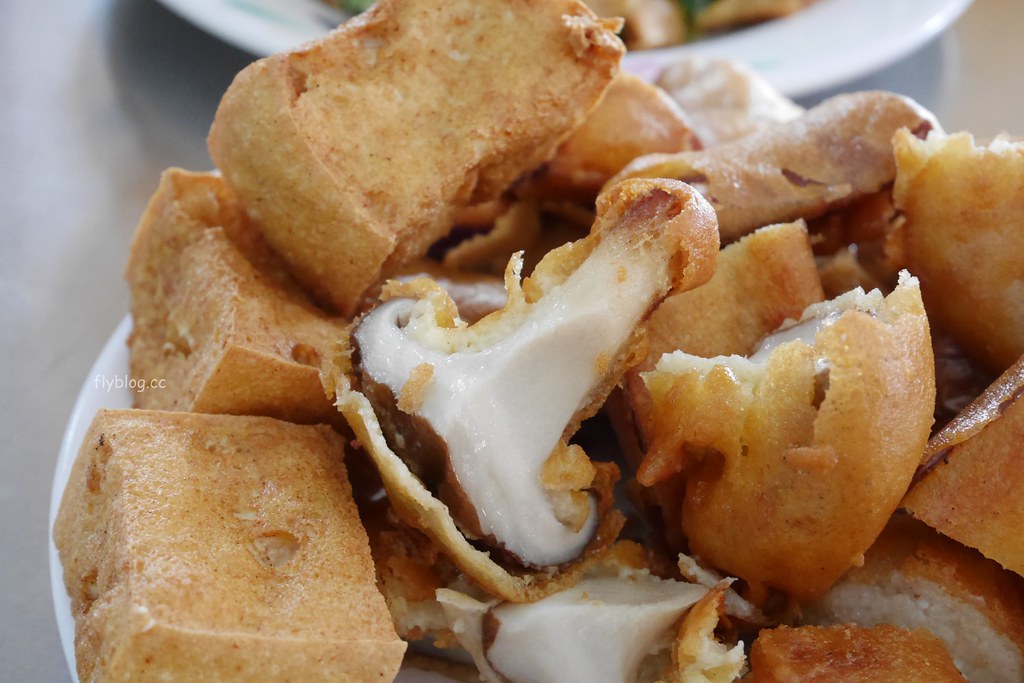 台中北屯｜丫忠炸粿．進化北路北屯國小旁炸粿，就在北屯市場對面 @飛天璇的口袋