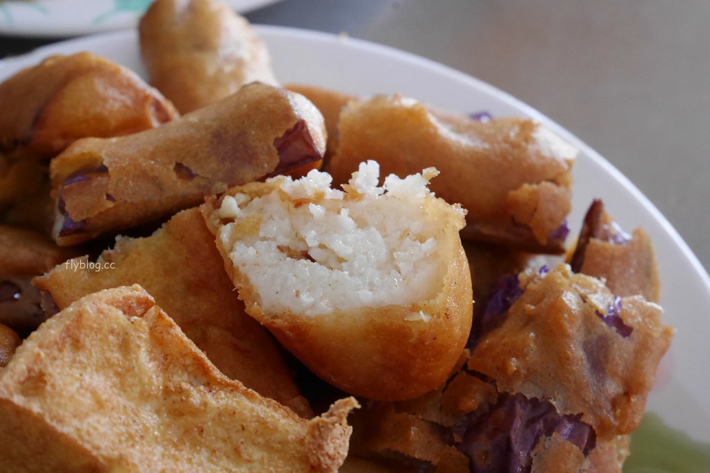 台中北屯｜丫忠炸粿．進化北路北屯國小旁炸粿，就在北屯市場對面 @飛天璇的口袋