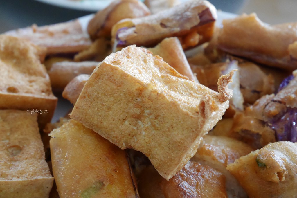 台中北屯｜丫忠炸粿．進化北路北屯國小旁炸粿，就在北屯市場對面 @飛天璇的口袋