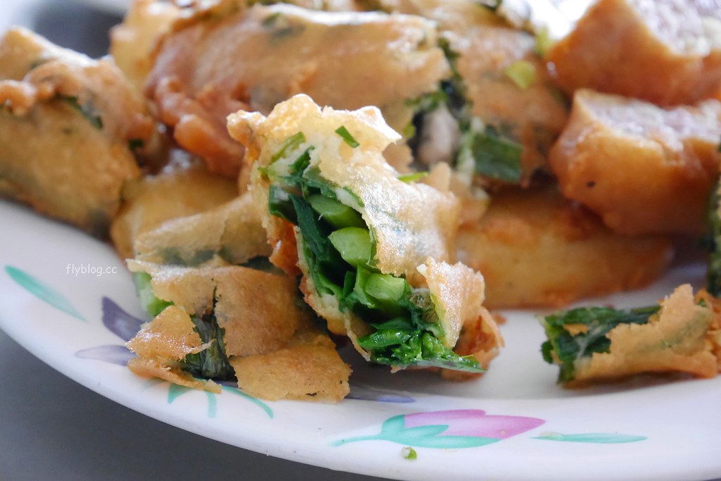 台中北屯｜丫忠炸粿．進化北路北屯國小旁炸粿，就在北屯市場對面 @飛天璇的口袋