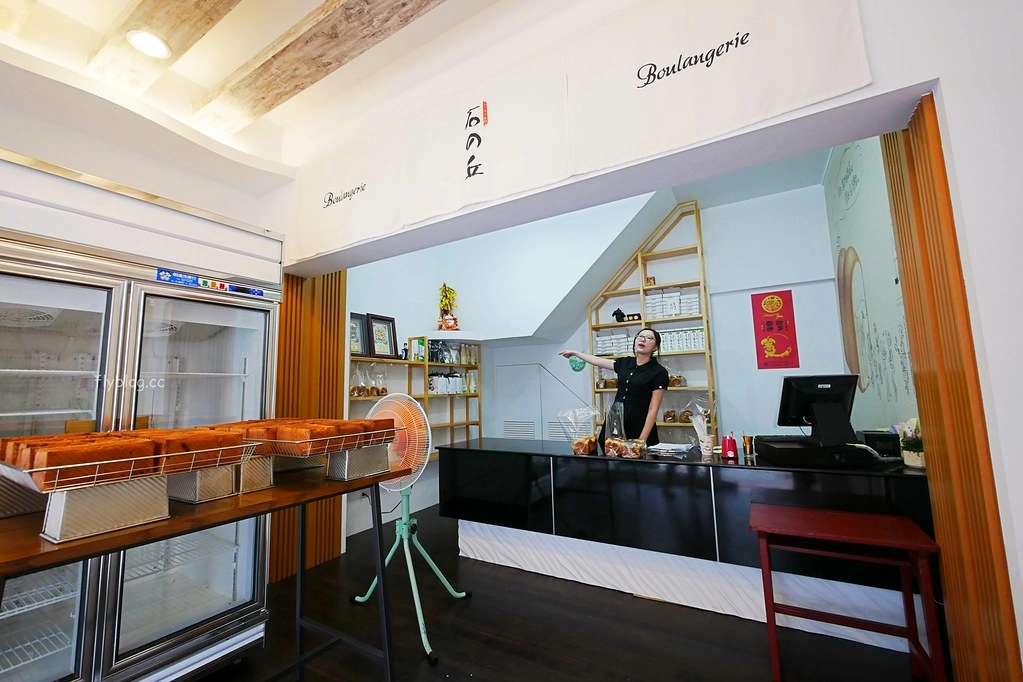 台中石岡｜石山丘的三十光陰．比冠軍麵包還貴的夢幻吐司，石岡隱藏版生吐司專賣店 @飛天璇的口袋