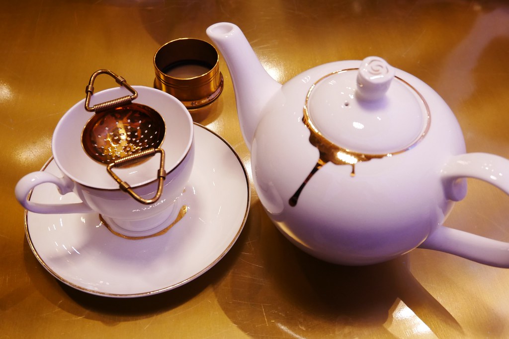 泰國曼谷｜NaRaYa Tea Room｜全球第一間曼谷包NaRaYa的咖啡廳，曼谷最新百貨ICONSIAM一樓 @飛天璇的口袋