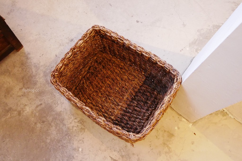 Overture序曲 散策65｜台中超人氣千層蛋糕專賣店，又一新據點再見老宅新風貌 @飛天璇的口袋