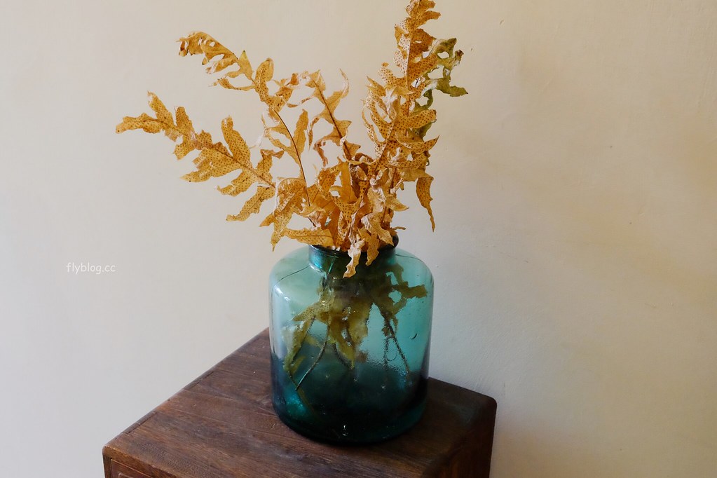 Overture序曲 散策65｜台中超人氣千層蛋糕專賣店，又一新據點再見老宅新風貌 @飛天璇的口袋