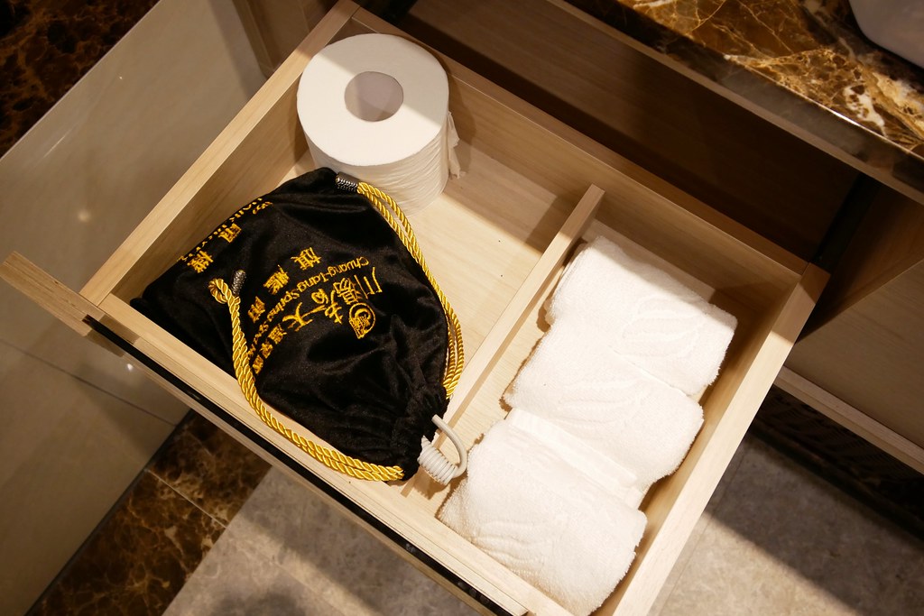 宜蘭礁溪｜川湯春天旗艦館．SAP露天風呂溫泉池、兒童戲水池、卡茲童樂園Cars，適合各年齡層入住 @飛天璇的口袋