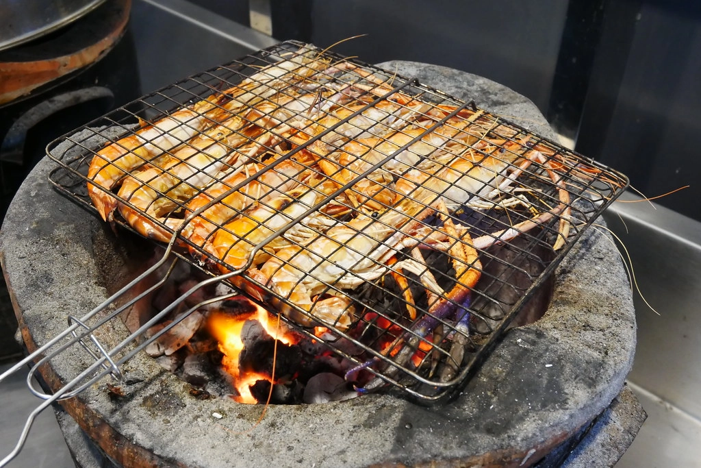泰國曼谷｜Savoey Thai Restaurant Maharaj 上味泰餐館．瑪哈拉碼頭欣賞昭披耶河美景，穿泰服用餐打9折 @飛天璇的口袋