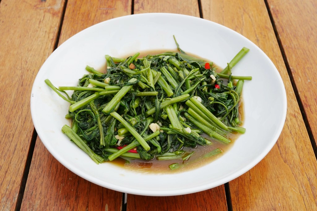 泰國曼谷｜Savoey Thai Restaurant Maharaj 上味泰餐館．瑪哈拉碼頭欣賞昭披耶河美景，穿泰服用餐打9折 @飛天璇的口袋