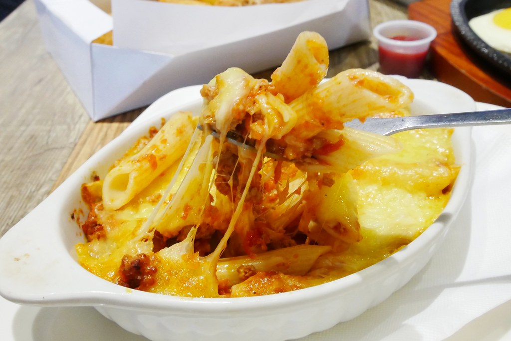 桃園旅遊｜桃園一日遊．桃園IG景點免費拍，【復興航棧】近距離看飛機吃美食 @飛天璇的口袋