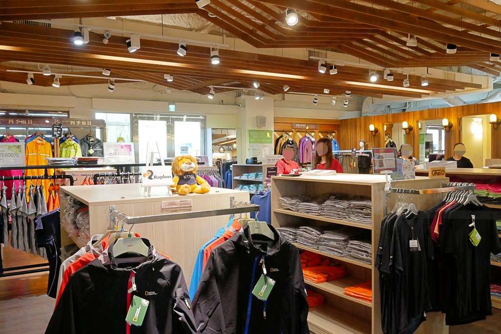 桃園旅遊｜桃園一日遊．桃園IG景點免費拍，【復興航棧】近距離看飛機吃美食 @飛天璇的口袋