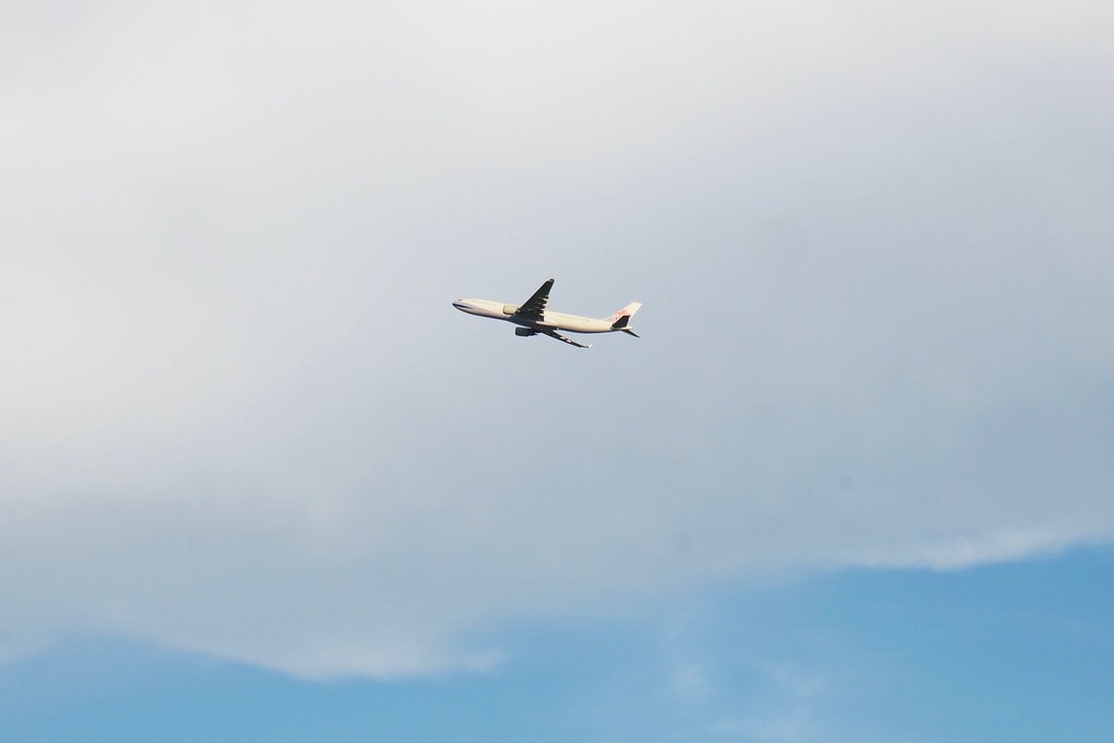 桃園旅遊｜桃園一日遊．桃園IG景點免費拍，【復興航棧】近距離看飛機吃美食 @飛天璇的口袋