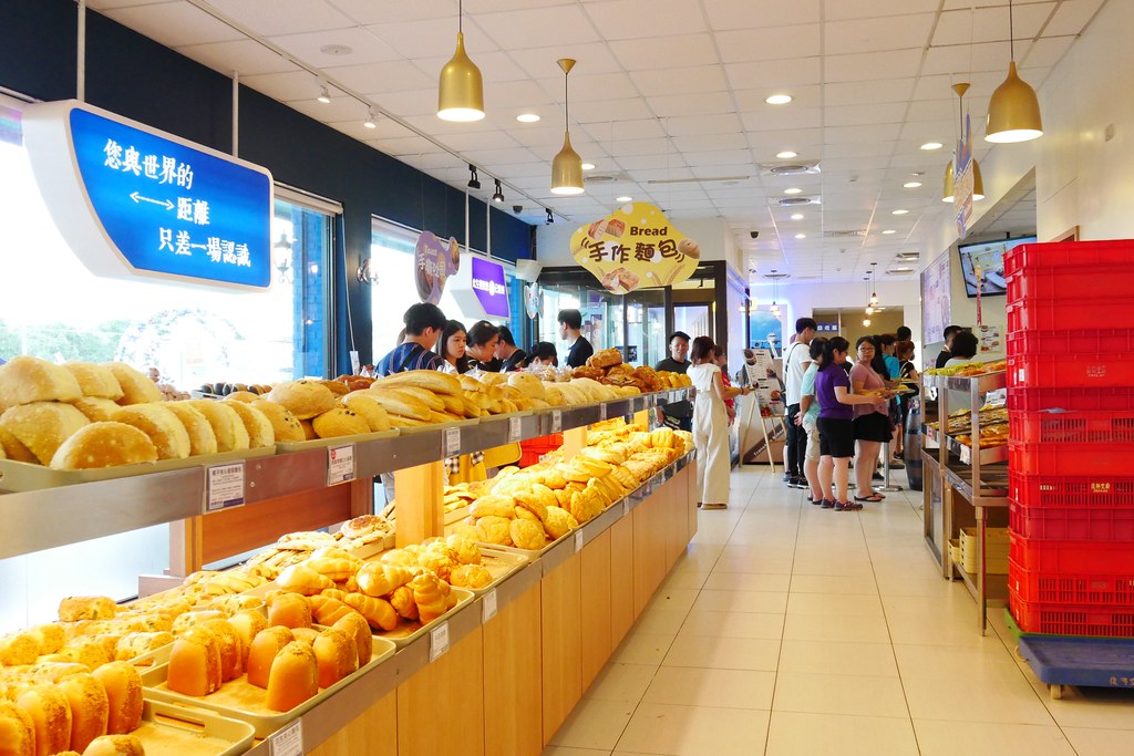 桃園旅遊｜桃園一日遊．桃園IG景點免費拍，【復興航棧】近距離看飛機吃美食 @飛天璇的口袋