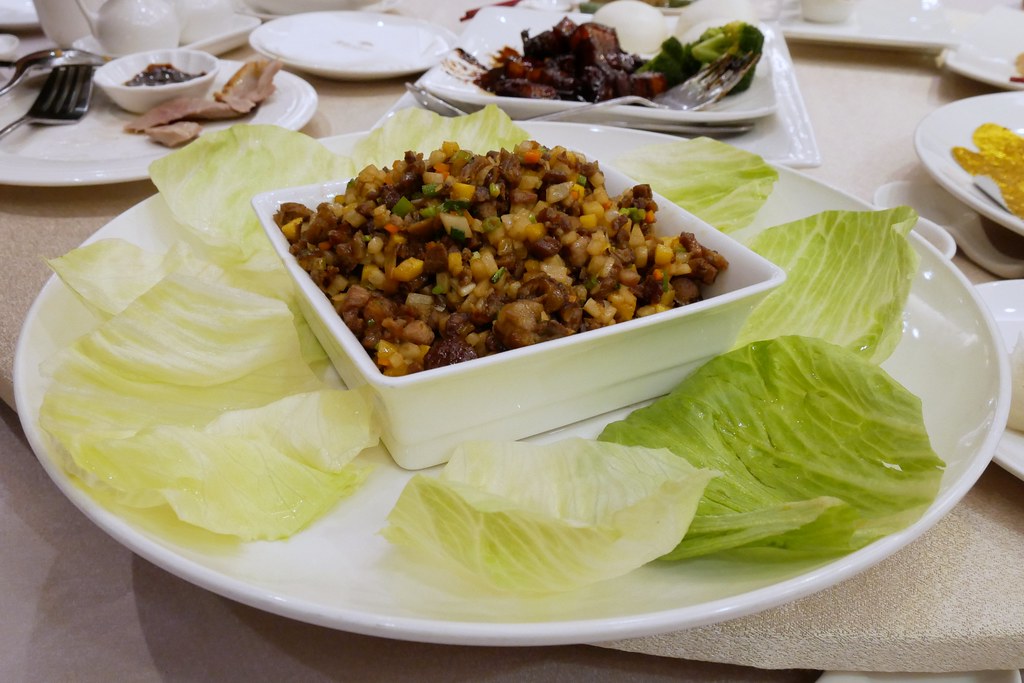 福容大飯店阿基師藝文茶樓⎜桃園美食：宜蘭溫泉養殖櫻桃鴨，手作京式片皮鴨一鴨三吃 @飛天璇的口袋