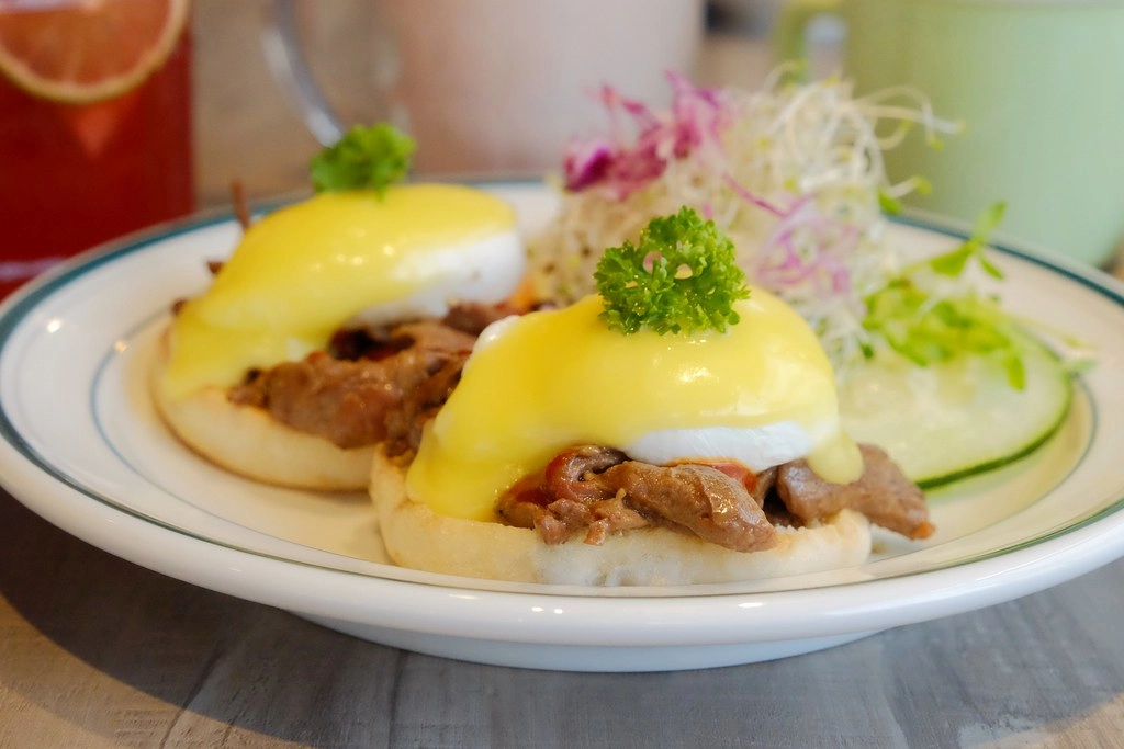 奧樂美特 Olimato Junior｜50年老屋改建新風貌，符合小資族的平價餐點，美式餐廳融入台式元素 @飛天璇的口袋