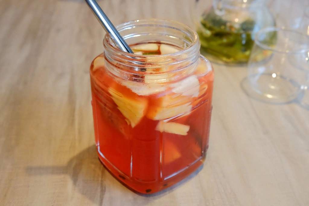 奧樂美特 Olimato Junior｜50年老屋改建新風貌，符合小資族的平價餐點，美式餐廳融入台式元素 @飛天璇的口袋