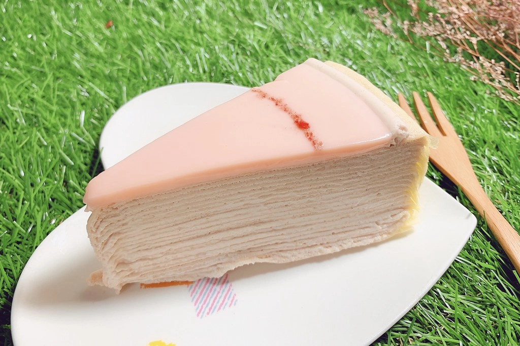 台中Lady M千層蛋糕｜紐約殿堂級千層蛋糕進駐台中，新光三越一樓還有台中限定獨家口味 @飛天璇的口袋