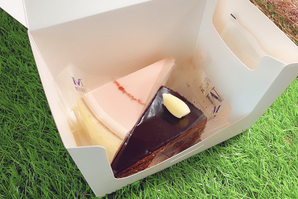 台中Lady M千層蛋糕｜紐約殿堂級千層蛋糕進駐台中，新光三越一樓還有台中限定獨家口味 @飛天璇的口袋