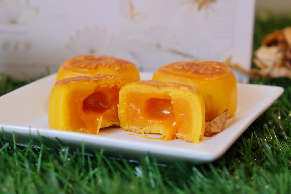 中秋月餅>香港美心月餅：超邪惡流心奶黃月餅，2019年世界優質食品獎金獎 @飛天璇的口袋