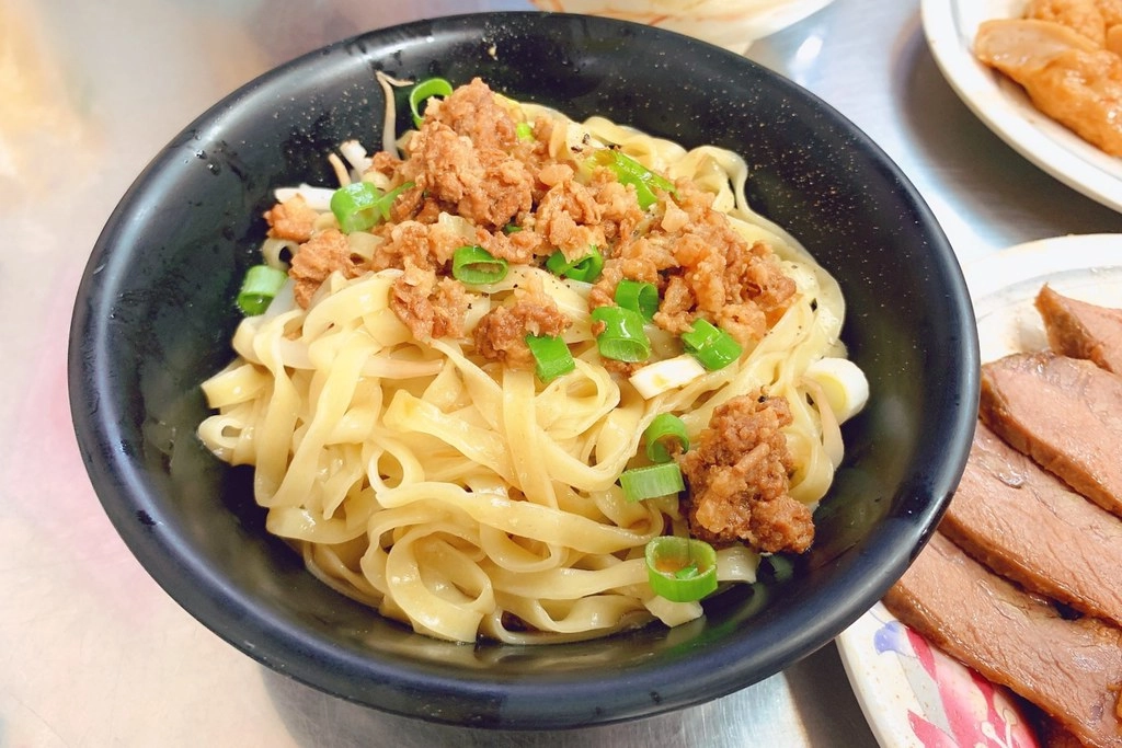 三代福州意麵｜第二市場人氣意麵老店，承傳80年的市場美味 @飛天璇的口袋