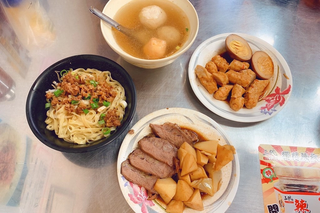 台中中區｜第二市場吃什麼？精選15間台中第二市場小吃美食 @飛天璇的口袋