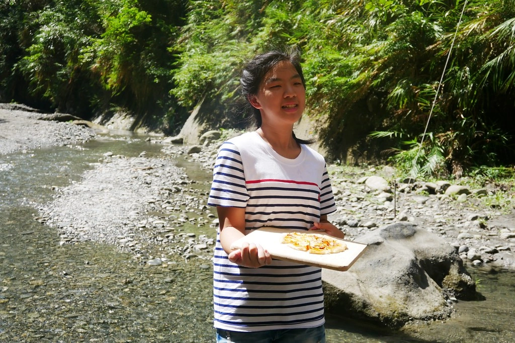 花蓮壽豐｜溪畔餐桌｜秘境豪華BBQ野炊體驗，專人野溪搭帳篷帶溯溪，花蓮超浮誇溪邊下午茶 @飛天璇的口袋