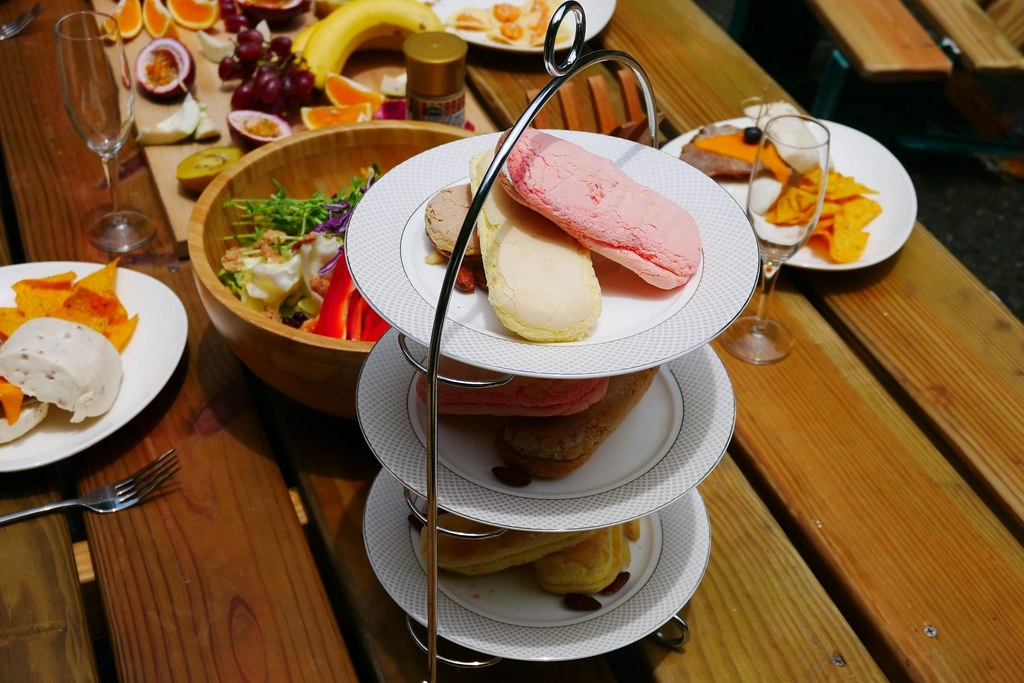花蓮壽豐｜溪畔餐桌｜秘境豪華BBQ野炊體驗，專人野溪搭帳篷帶溯溪，花蓮超浮誇溪邊下午茶 @飛天璇的口袋