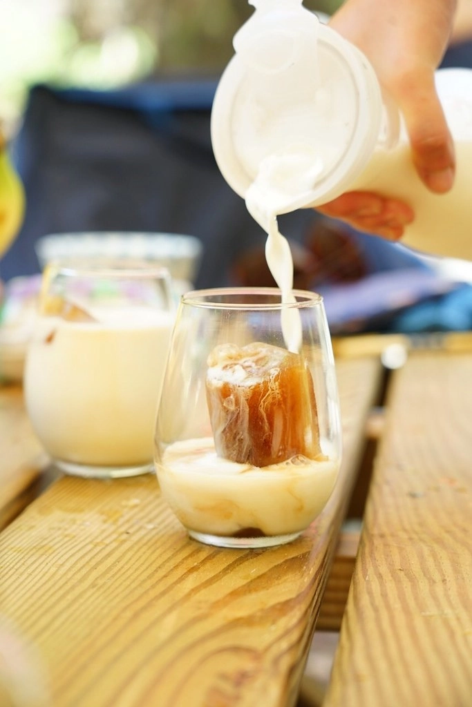 花蓮壽豐｜溪畔餐桌｜秘境豪華BBQ野炊體驗，專人野溪搭帳篷帶溯溪，花蓮超浮誇溪邊下午茶 @飛天璇的口袋