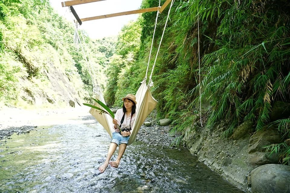 花蓮壽豐｜溪畔餐桌｜秘境豪華BBQ野炊體驗，專人野溪搭帳篷帶溯溪，花蓮超浮誇溪邊下午茶 @飛天璇的口袋