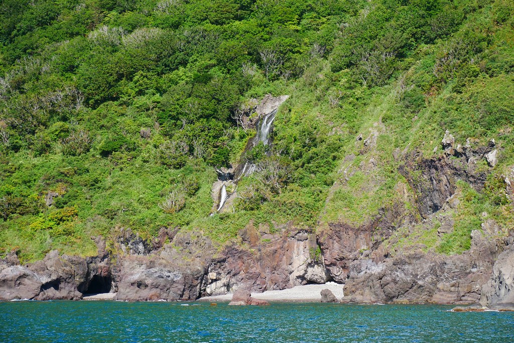 日本秋田｜男鹿半島一日遊．騎自行車挑戰24K – 哥吉拉岩 – 男鹿海鮮市場 – 男鹿半島Sea Bird觀光船 – 男鹿水族館GAO – なまはげオートキャンプ場 @飛天璇的口袋