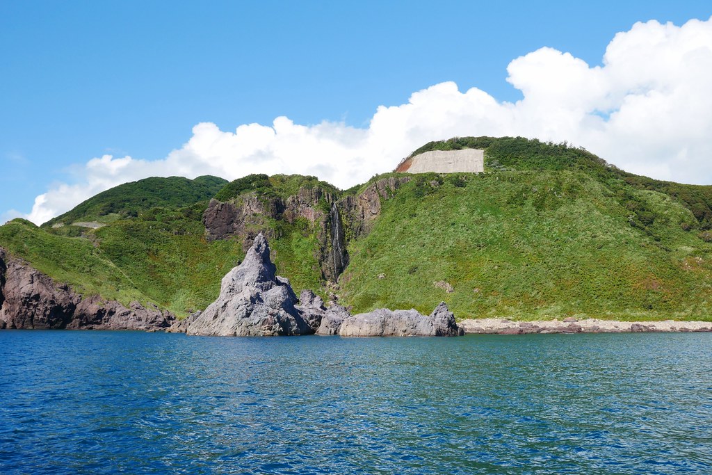 日本秋田｜男鹿半島一日遊．騎自行車挑戰24K – 哥吉拉岩 – 男鹿海鮮市場 – 男鹿半島Sea Bird觀光船 – 男鹿水族館GAO – なまはげオートキャンプ場 @飛天璇的口袋