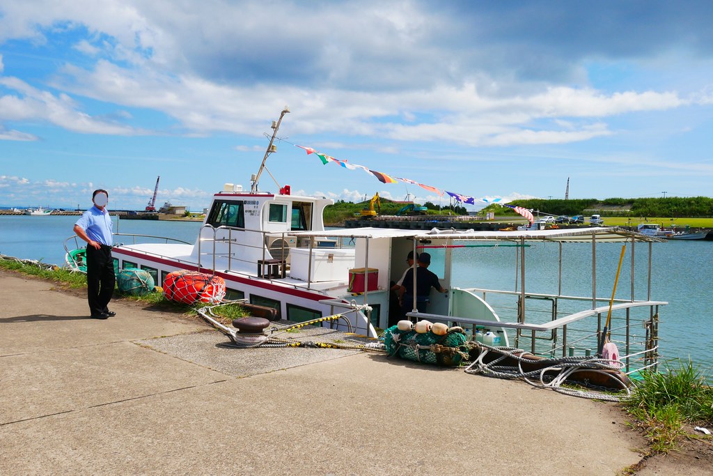 日本秋田｜男鹿半島一日遊．騎自行車挑戰24K – 哥吉拉岩 – 男鹿海鮮市場 – 男鹿半島Sea Bird觀光船 – 男鹿水族館GAO – なまはげオートキャンプ場 @飛天璇的口袋