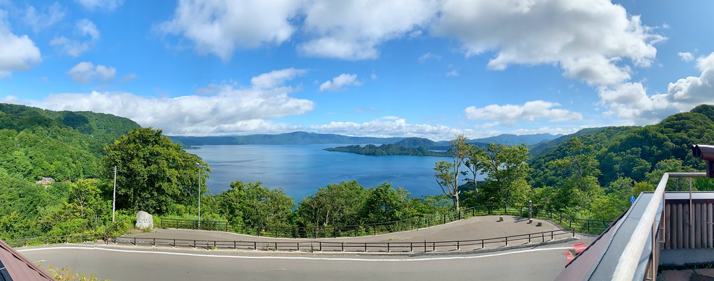 日本秋田｜十和田湖 発荷峠展望台．秋田十和田湖的最佳觀景台，一年四季有不同的美景 @飛天璇的口袋