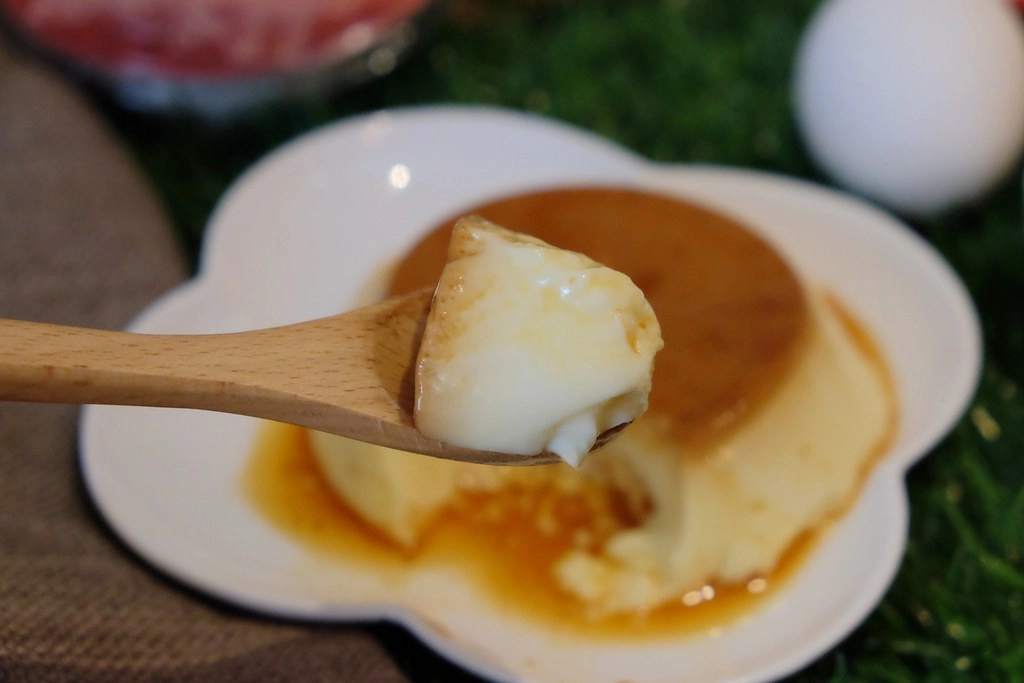 方蘭川布丁｜台南必買布丁伴手禮，不加一滴水的古早味焦皮布丁 @飛天璇的口袋