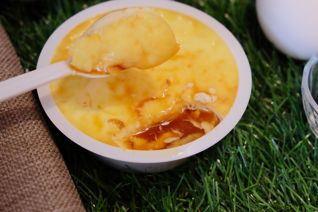 方蘭川布丁｜台南必買布丁伴手禮，不加一滴水的古早味焦皮布丁 @飛天璇的口袋