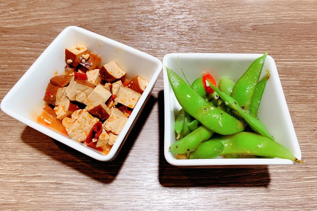 金磚柴火火焰烤鴨┃台中西屯：全聚德技法櫻桃鴨11吃，超人氣烤鴨餐廳進駐中科商圈 @飛天璇的口袋