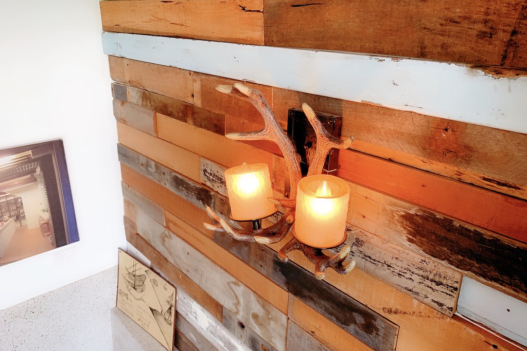 右舍咖啡｜森林系玻璃落地窗右舍咖啡館，咖啡甜點都很優質，老宅改建超人氣咖啡館 @飛天璇的口袋