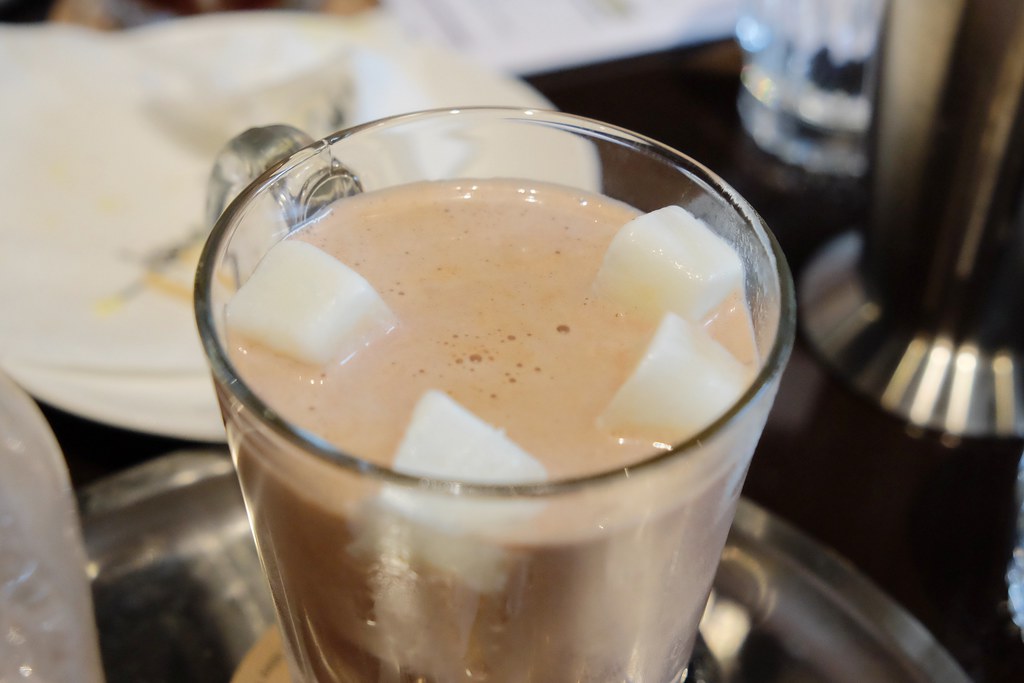 咖啡弄 Coffee Alley┃台中西區：紅到國外的鬆餅專賣店，台中店進駐金典綠園道一樓 @飛天璇的口袋