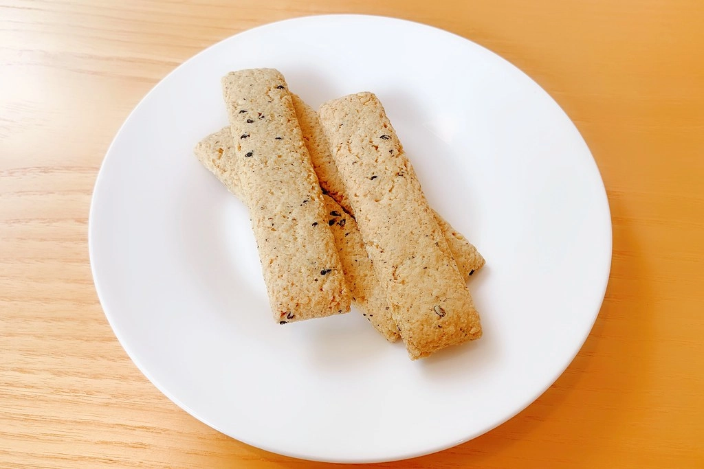 禾乃川國產豆製所｜饗午享食~青仁黑豆茶 x 香香豆纖營養餅 送禮推薦！ @飛天璇的口袋