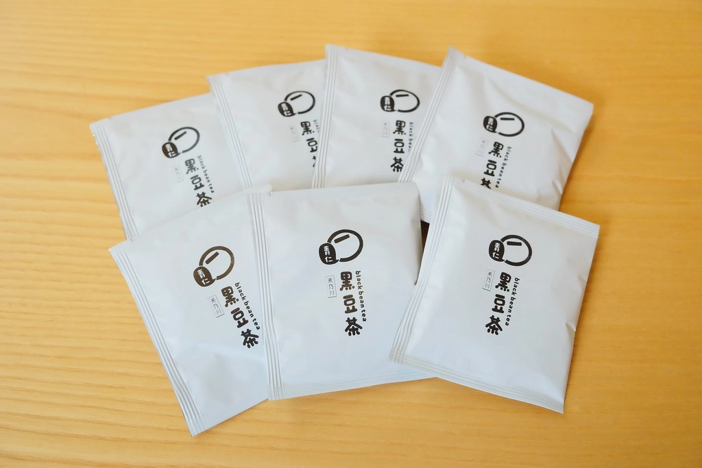 禾乃川國產豆製所｜饗午享食~青仁黑豆茶 x 香香豆纖營養餅 送禮推薦！ @飛天璇的口袋