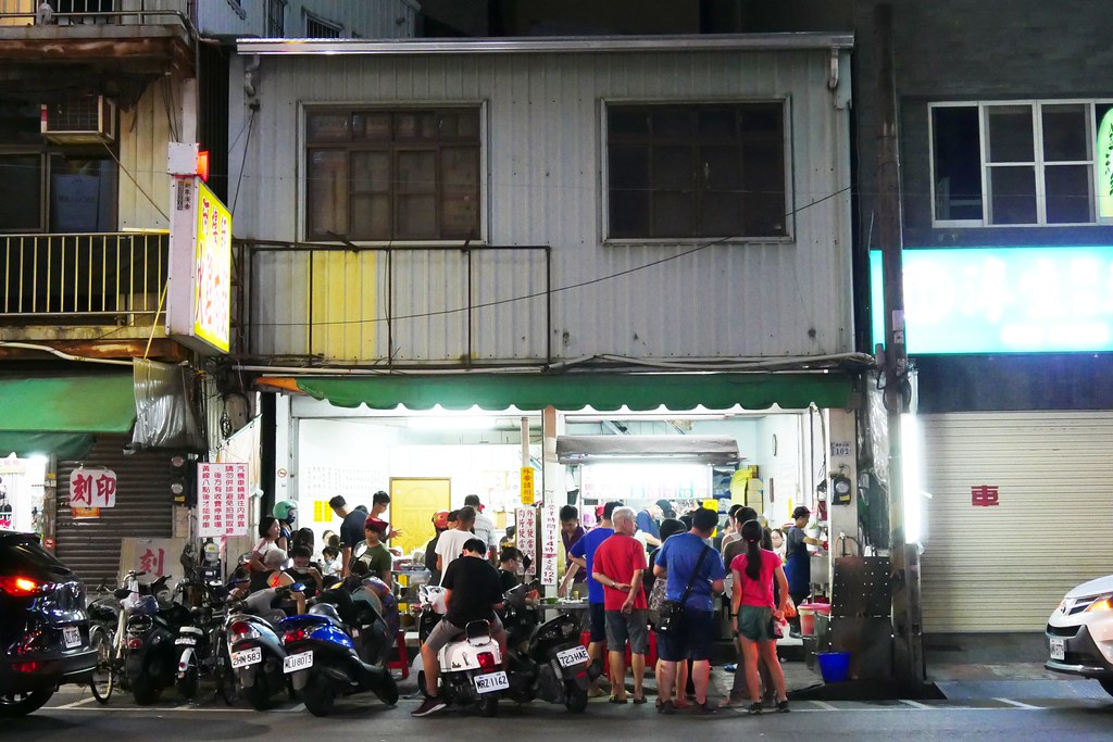 嘉義東區｜阿樓師火雞肉飯，嘉義宵夜場的人氣火雞肉飯，用餐時間大排長龍的銅板美食 @飛天璇的口袋