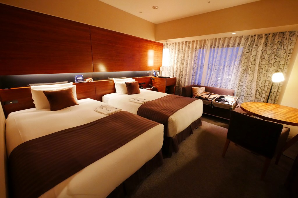 日本秋田｜秋田大都會飯店 Hotel Metropolitan Akita．秋田車站旁蛋黃區，樓上有藥妝店和百貨公司 @飛天璇的口袋