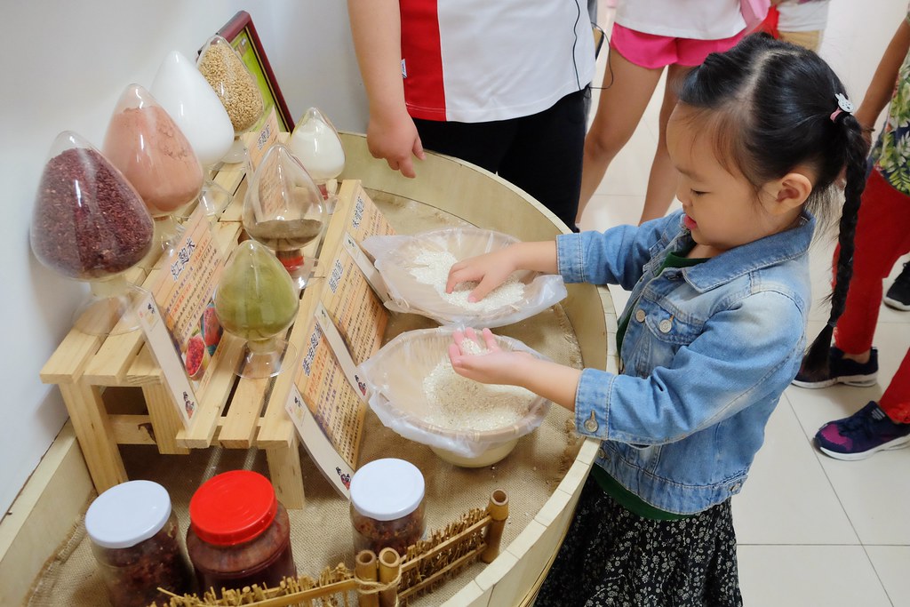 【台中豐原】台灣味噌釀造文化館，豐原DIY手作味噌館~專人解說導覽、買伴手禮，適合親子同遊的觀光工廠 @飛天璇的口袋