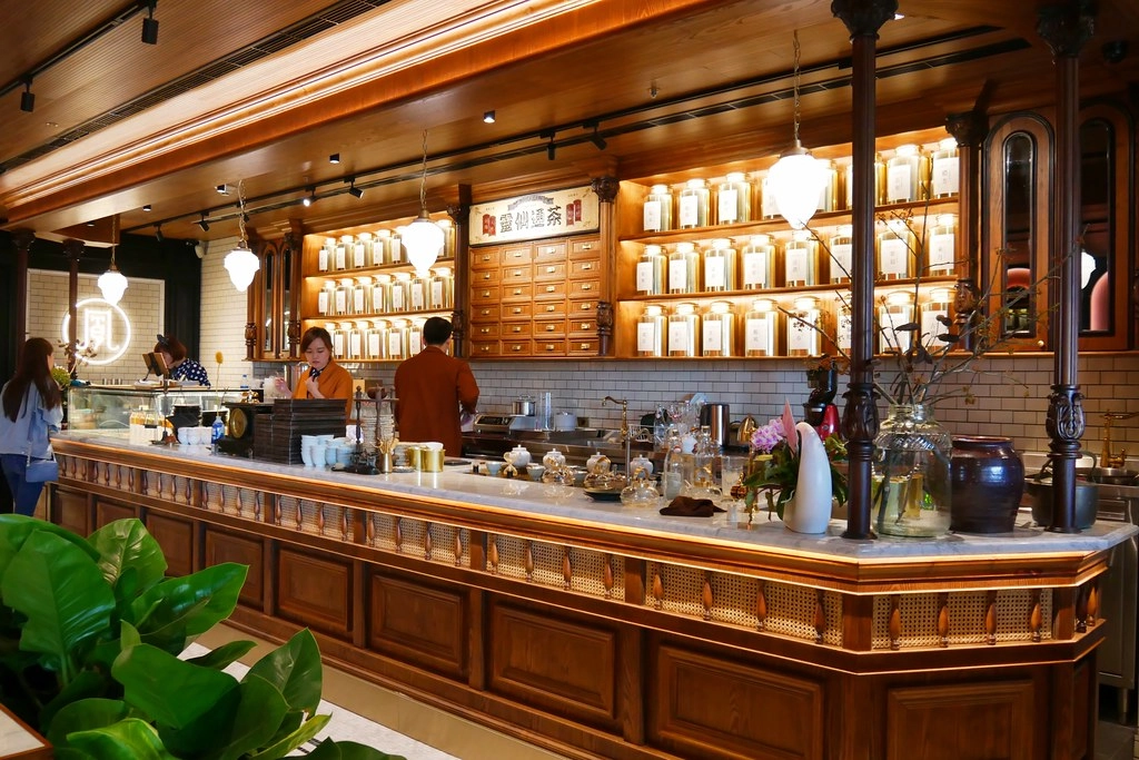 台中西區｜永心鳳茶．高雄最美台茶沙龍，充滿文藝復興建築裝潢 @飛天璇的口袋
