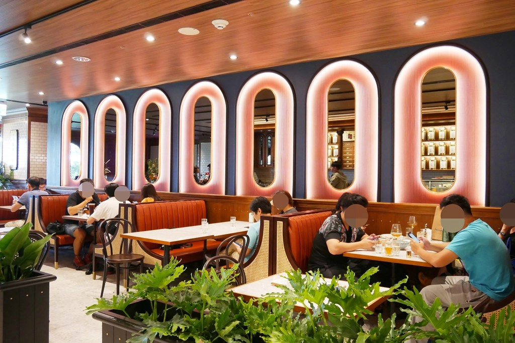 台中西區｜永心鳳茶．高雄最美台茶沙龍，充滿文藝復興建築裝潢 @飛天璇的口袋