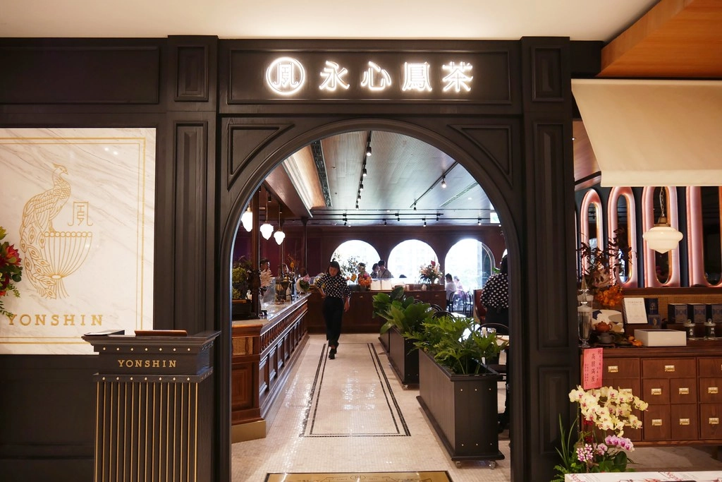 台中西區｜永心鳳茶．高雄最美台茶沙龍，充滿文藝復興建築裝潢 @飛天璇的口袋